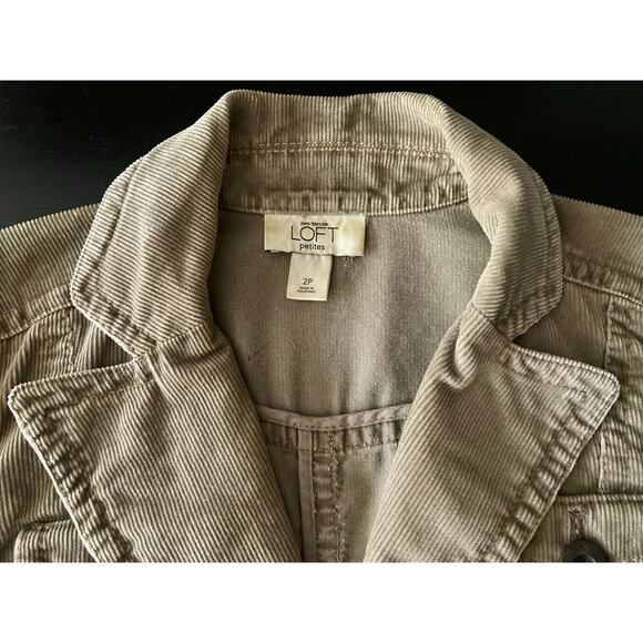 LOFT Army Green Corduroy Crop Jacket w/Belt sz 2P - Picture 2 of 12